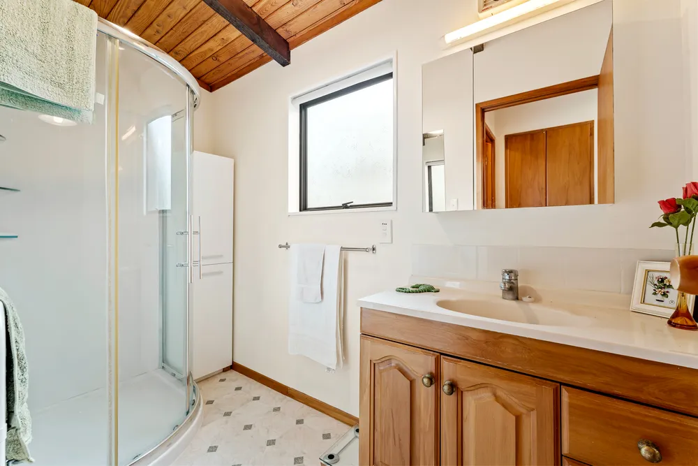 Photos of 20 Aurora Avenue