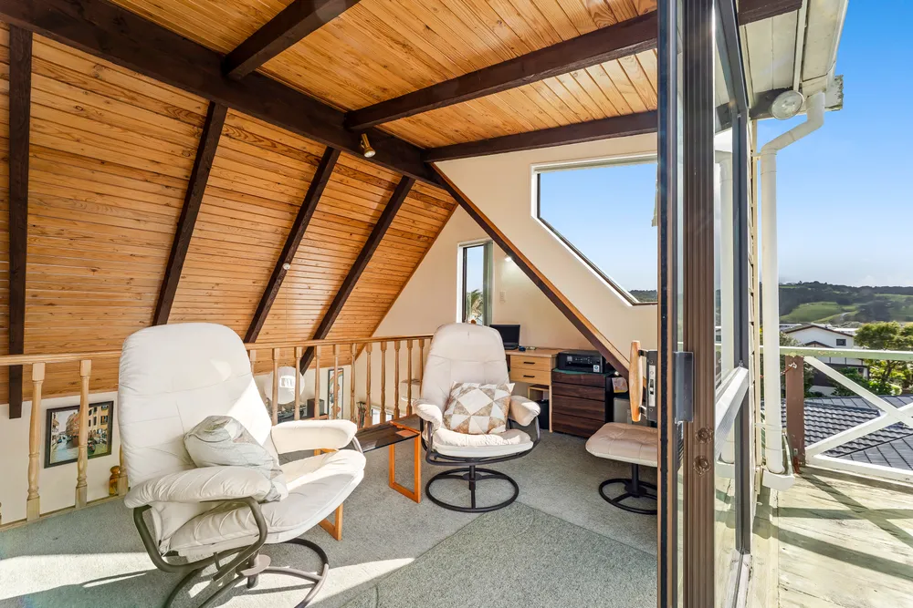 Photos of 20 Aurora Avenue