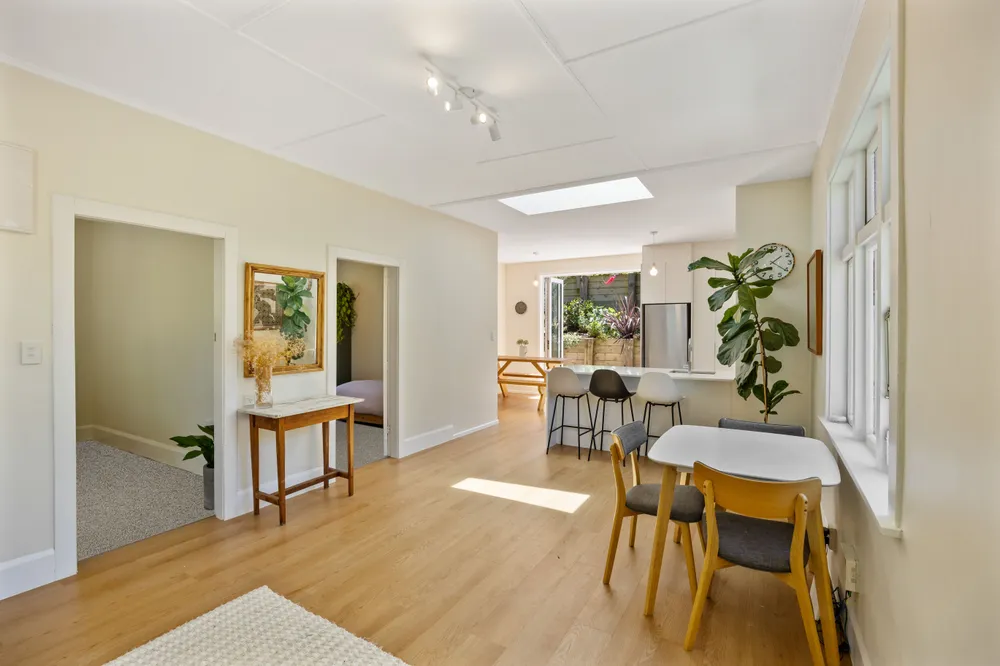 Photos of 28 Hastings Street