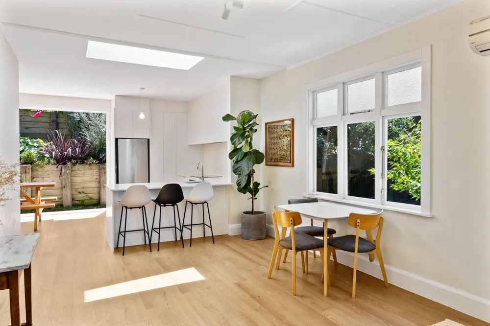 Photos of 28 Hastings Street