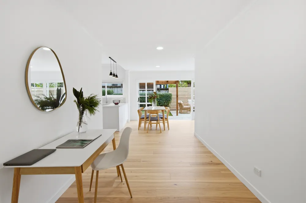 Photos of 16A Powell Street