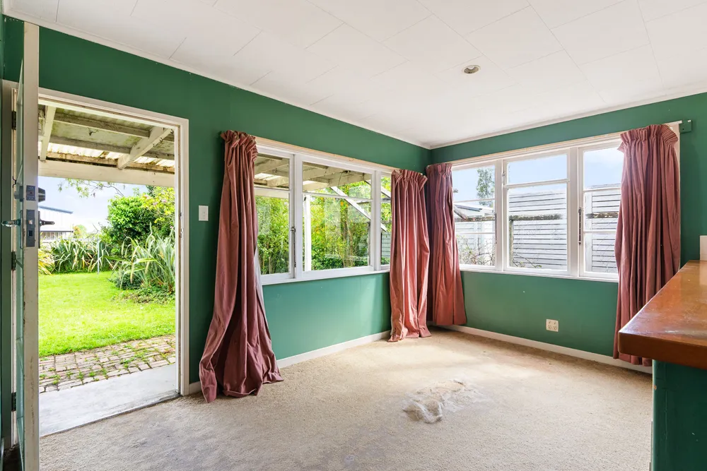 Photos of 10 Hinaki Street