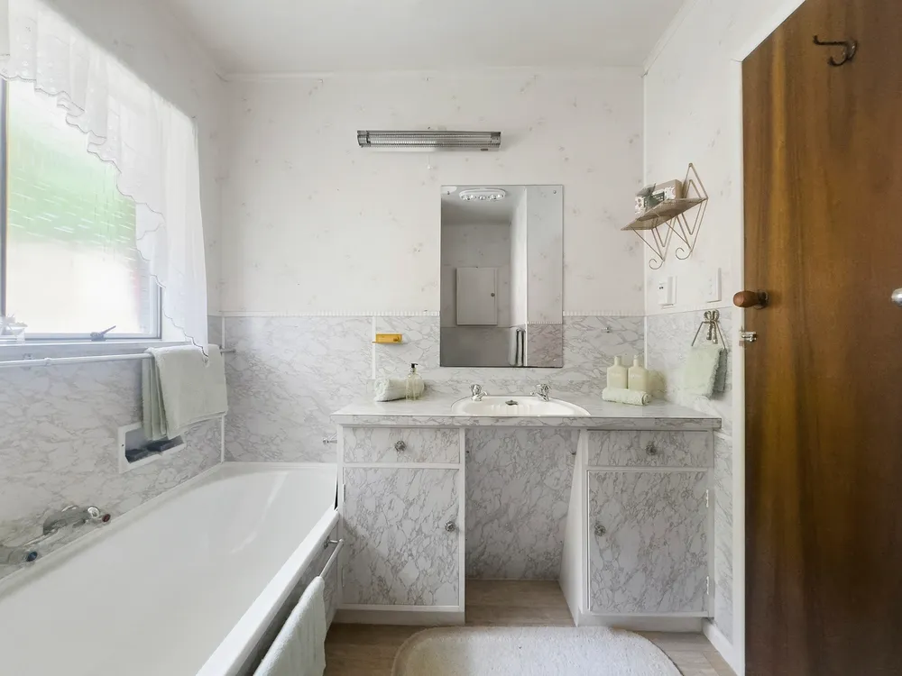 Photos of 2 Cherry Crescent