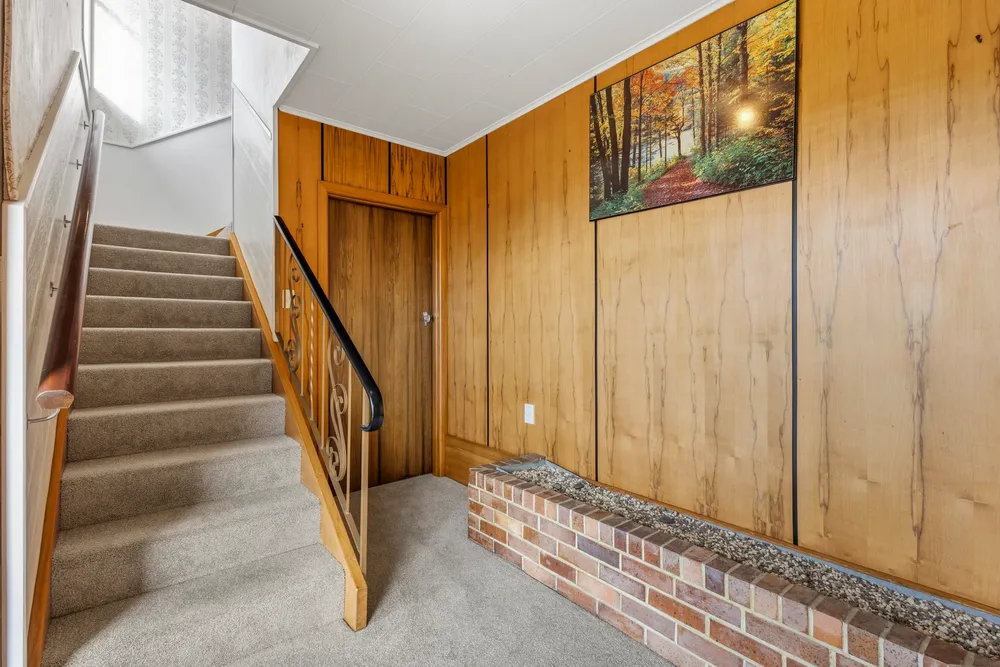 Photos of 2 Cherry Crescent