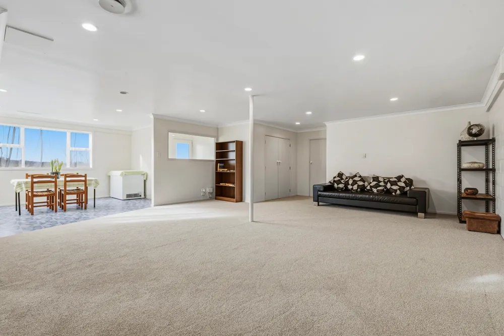 Photos of 2 Cherry Crescent