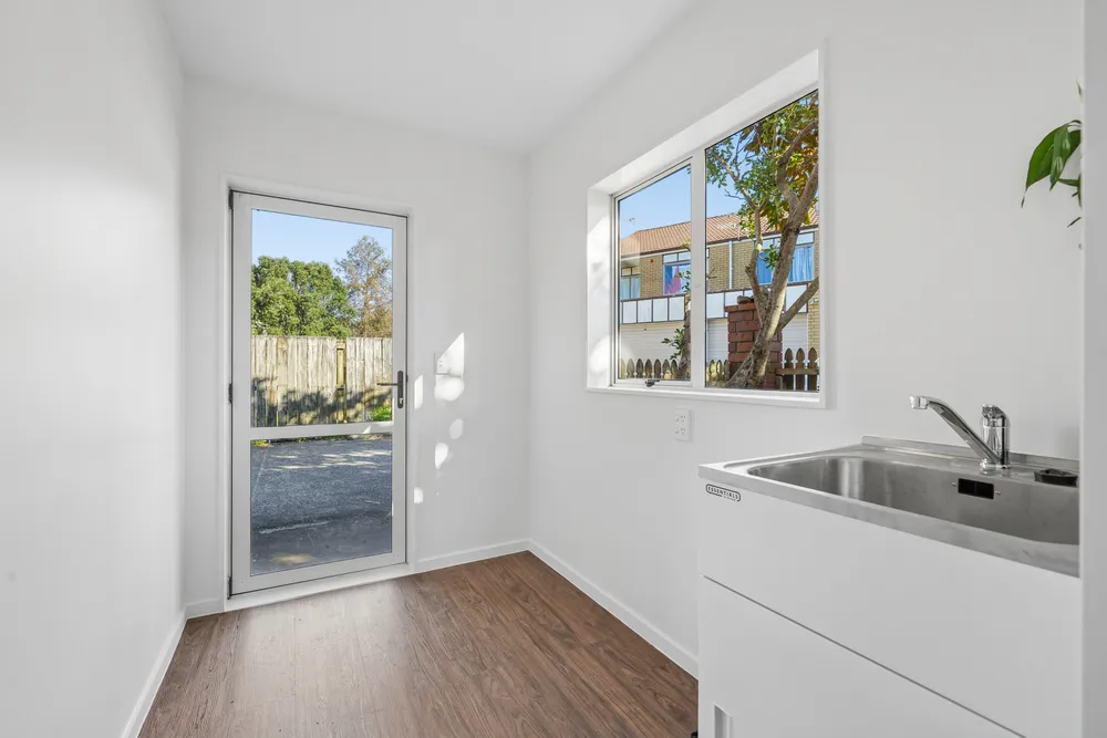 Photos of 1/23 Charlenne Close