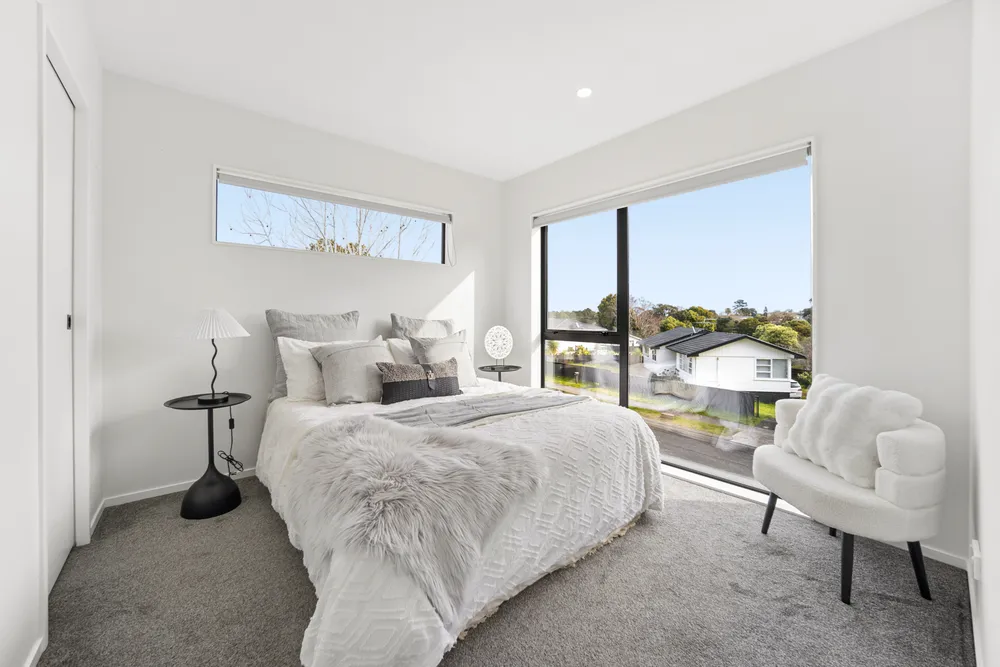 Photos of 8A Hobart Crescent