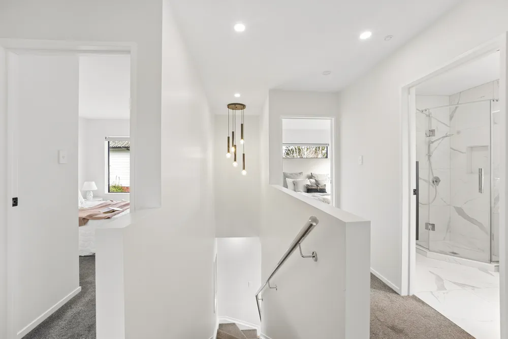 Photos of 8A Hobart Crescent