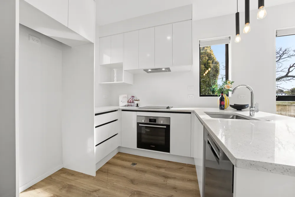 Photos of 8A Hobart Crescent