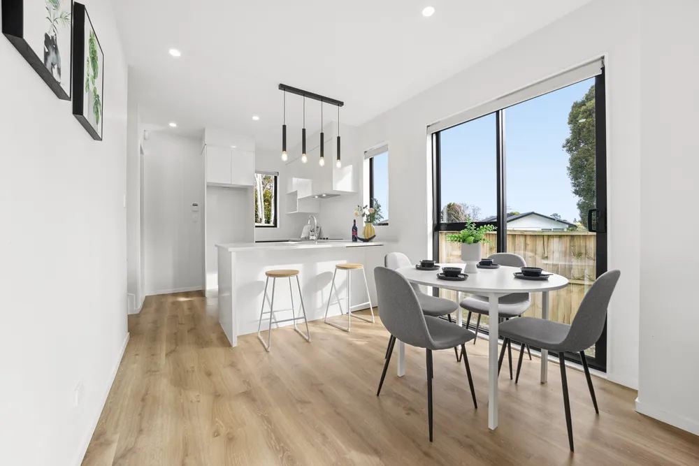Photos of 8A Hobart Crescent