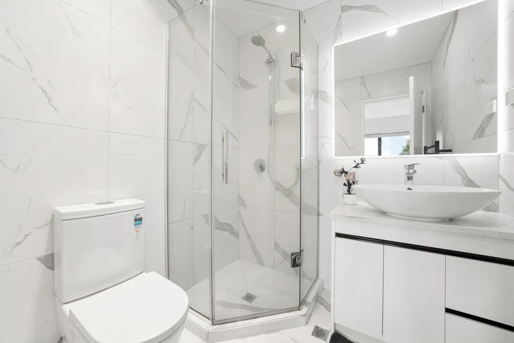 Photos of 8A Hobart Crescent