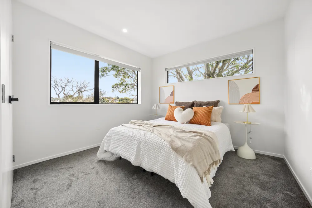 Photos of 8A Hobart Crescent