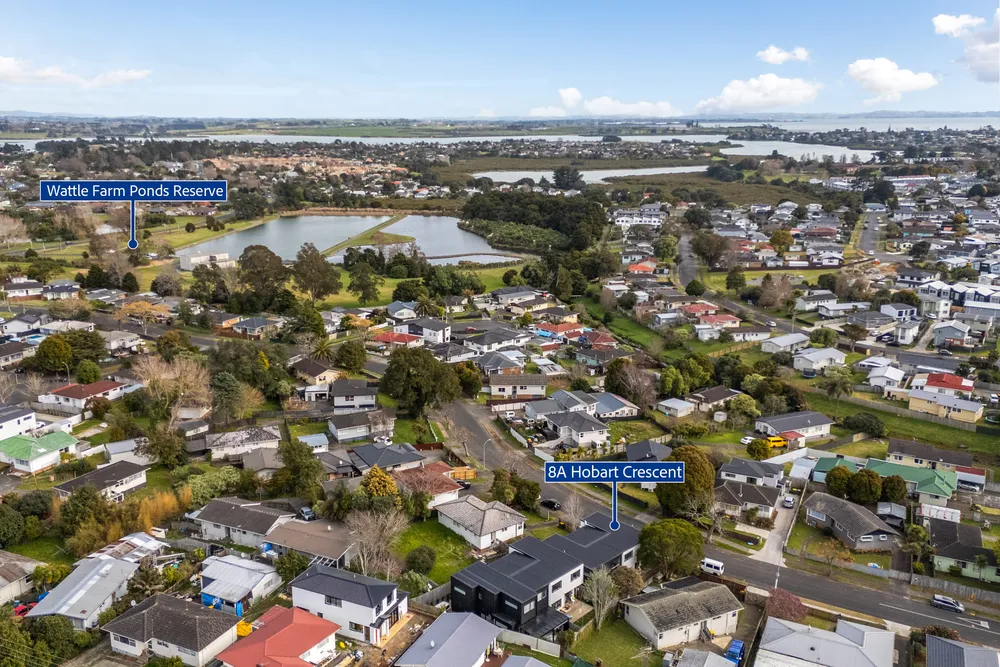 Photos of 8A Hobart Crescent