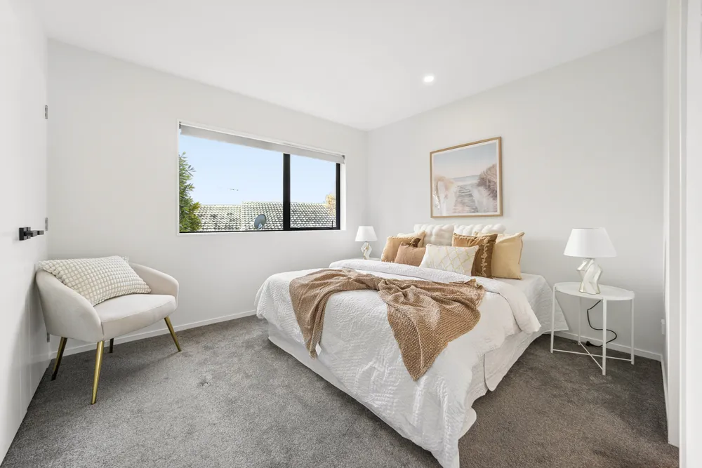 Photos of 8A Hobart Crescent
