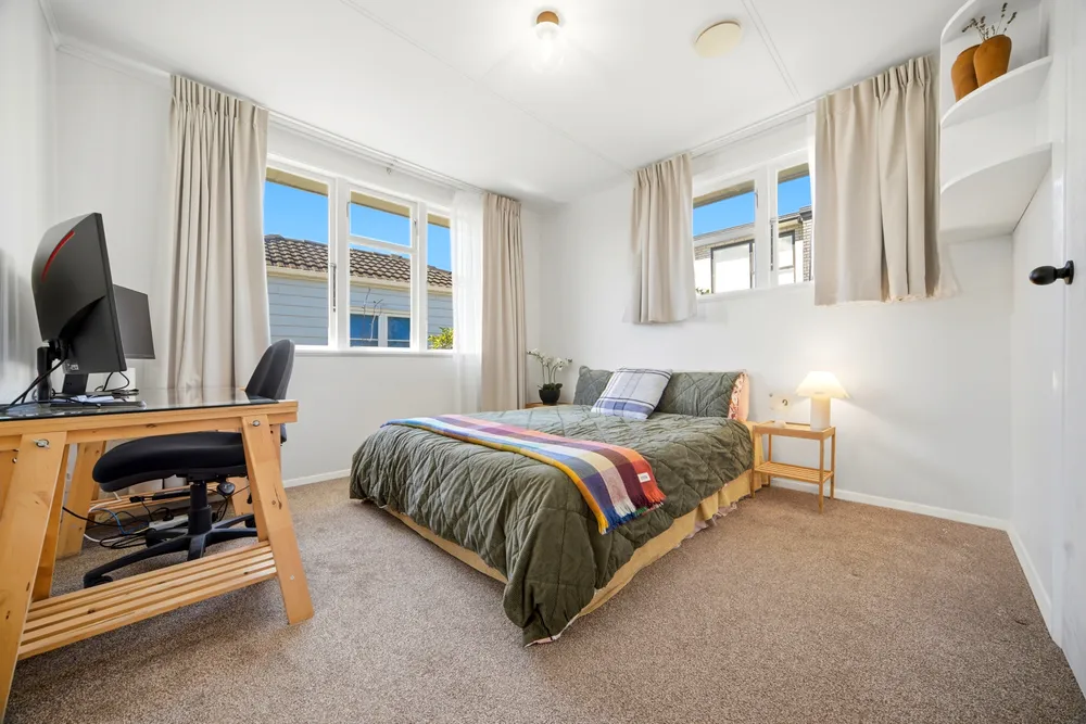 Photos of 62A Yeovil Road