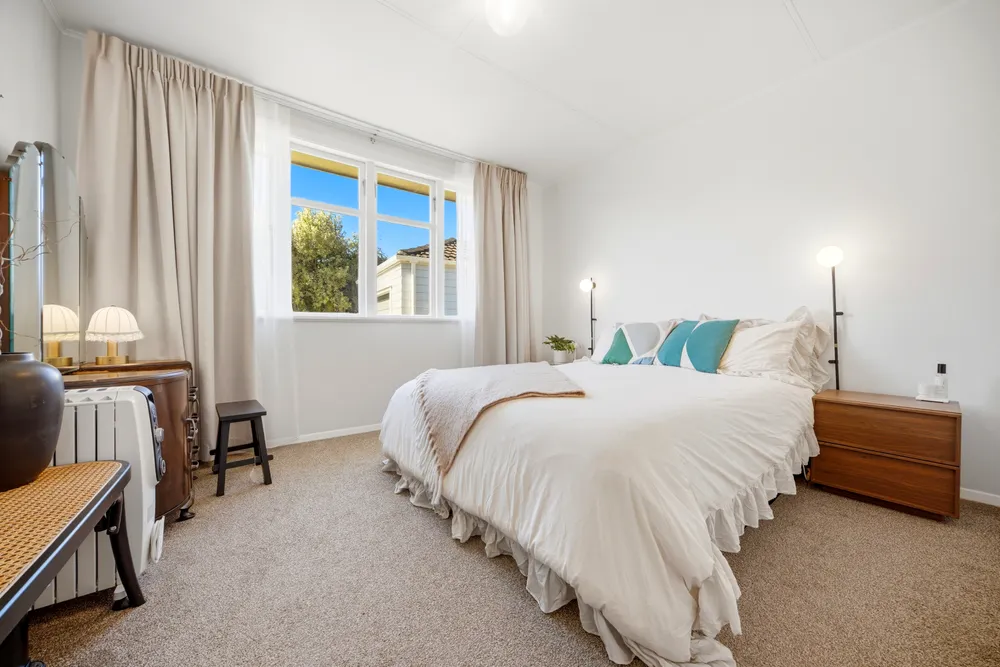 Photos of 62A Yeovil Road