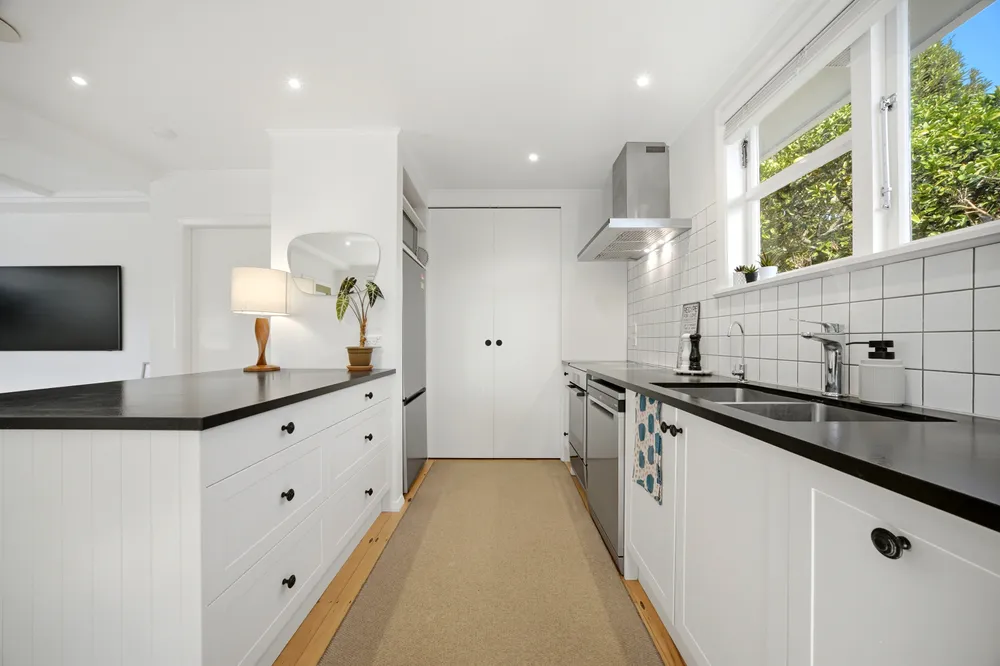 Photos of 62A Yeovil Road