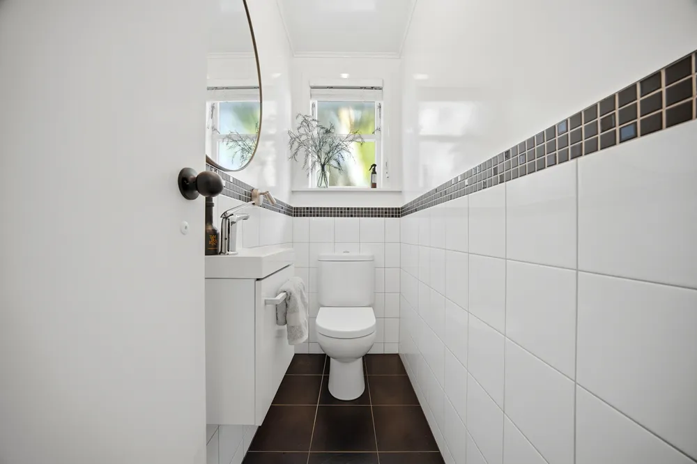 Photos of 62A Yeovil Road