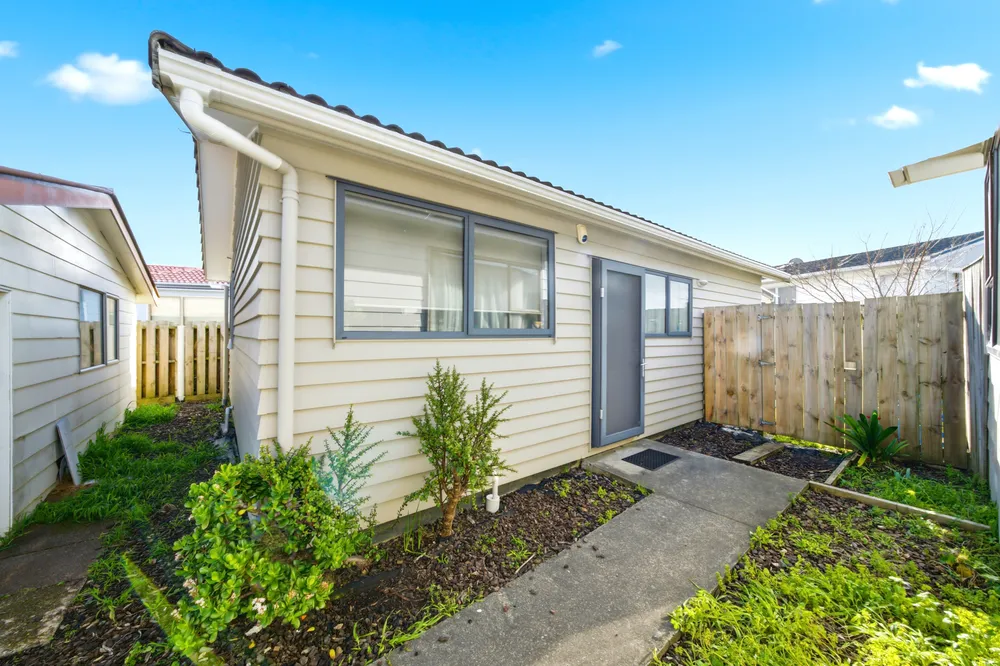 Photos of 39 Casuarina Road
