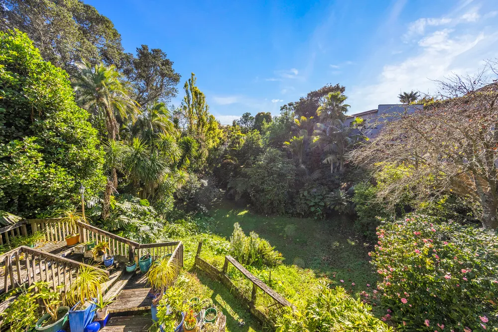 Photos of 68 Godden Crescent