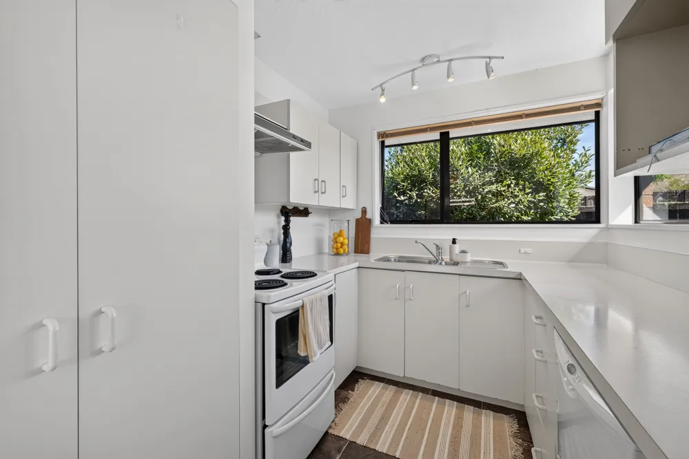 Photos of 2/17 Stourbridge Street