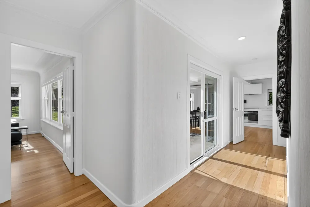 Photos of 2039 Te Pahu Road