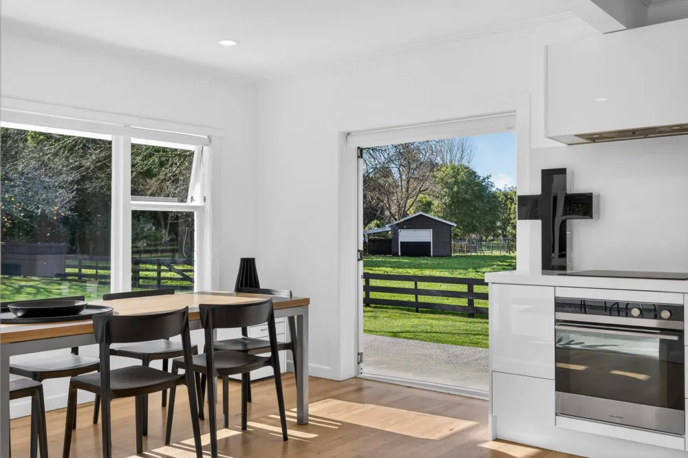 Photos of 2039 Te Pahu Road