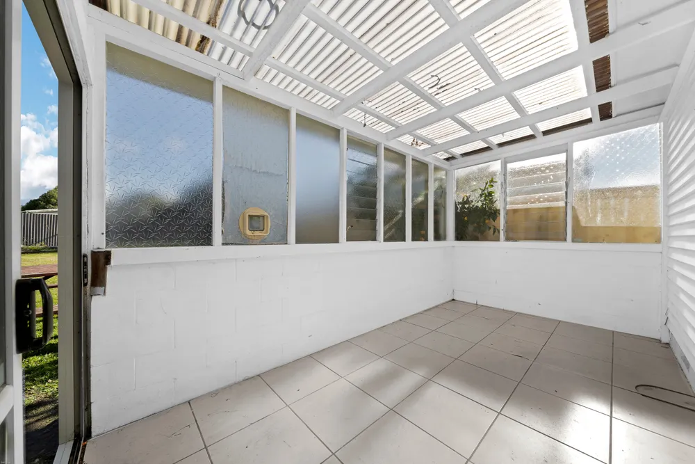 Photos of 5 Bowen Street