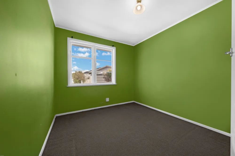 Photos of 5 Bowen Street