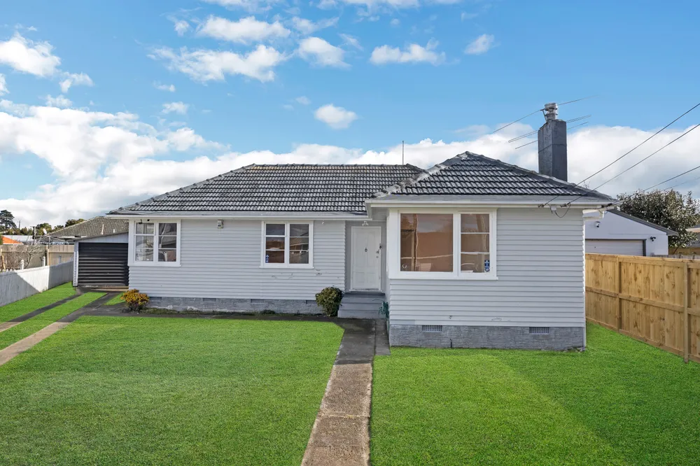 Photos of 5 Bowen Street