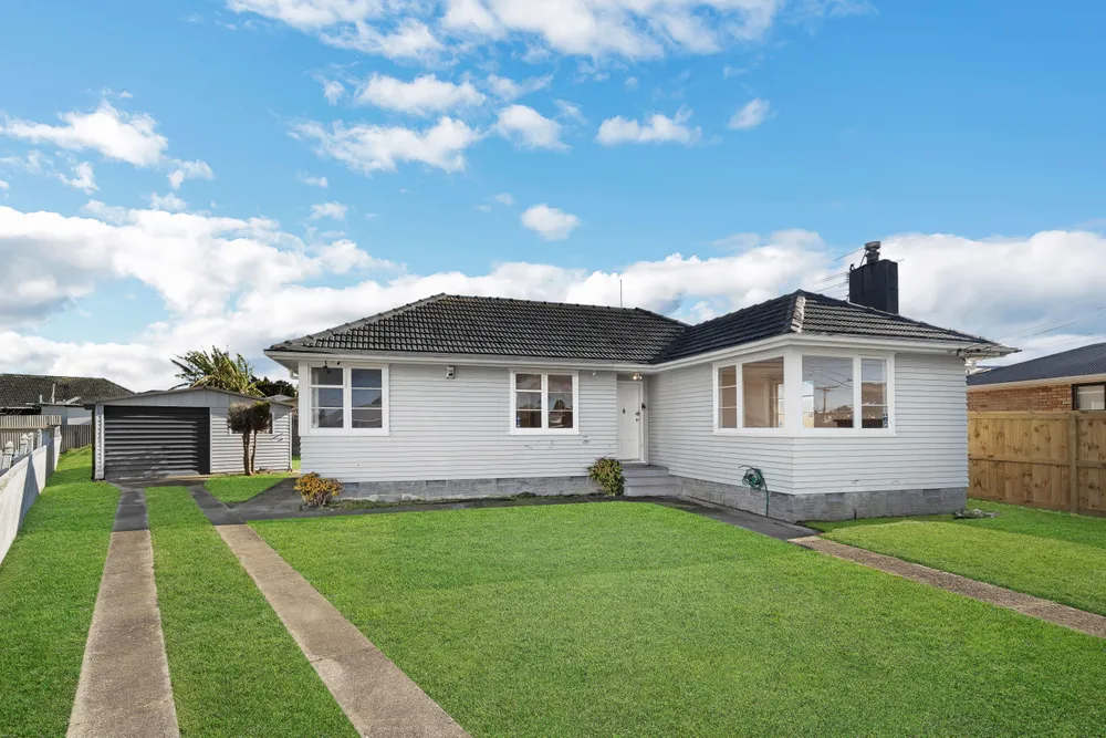 Photos of 5 Bowen Street