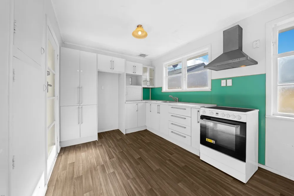 Photos of 5 Bowen Street