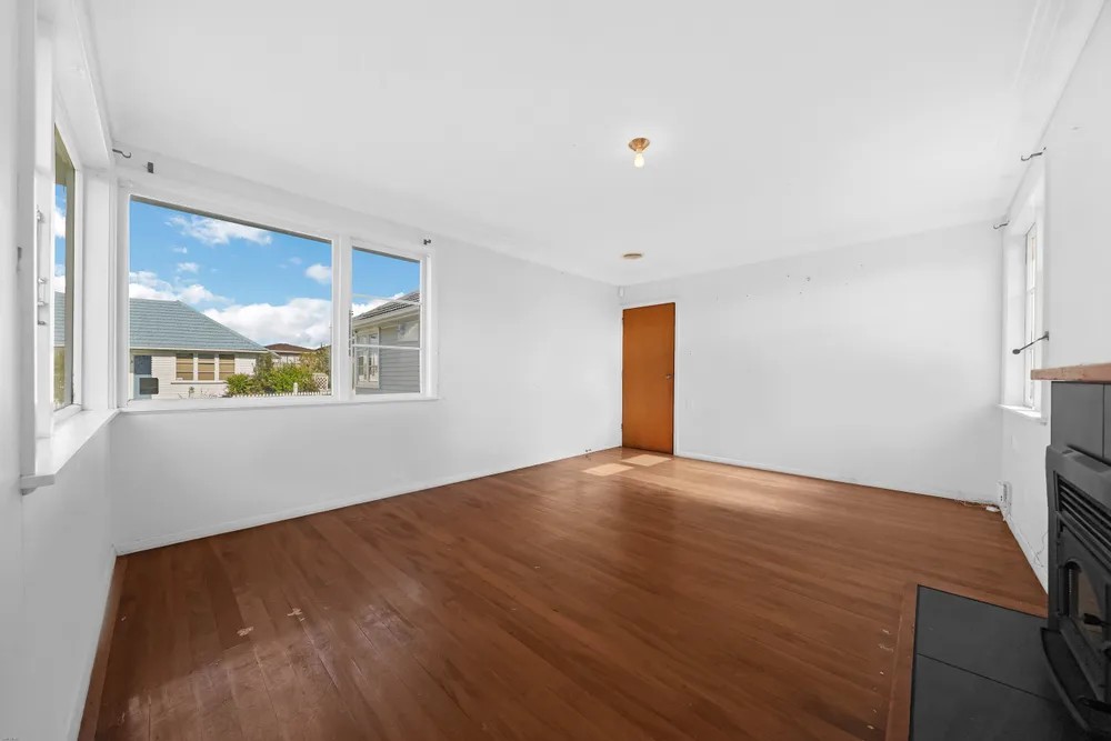 Photos of 5 Bowen Street