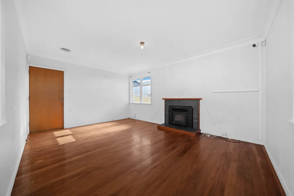 Photos of 5 Bowen Street