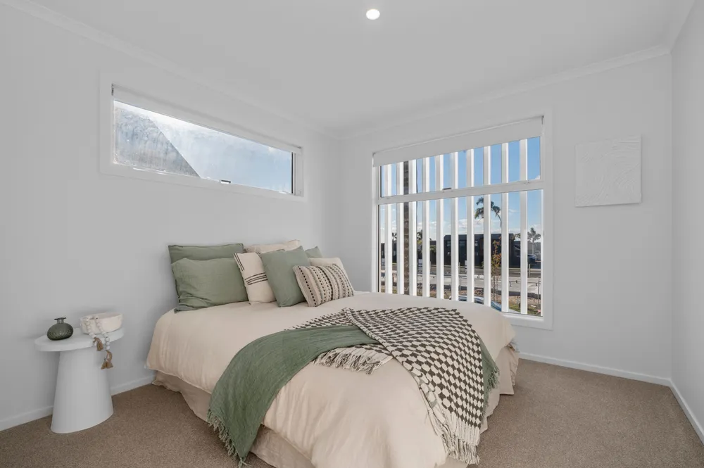 Photos of 106 Pallida Crescent