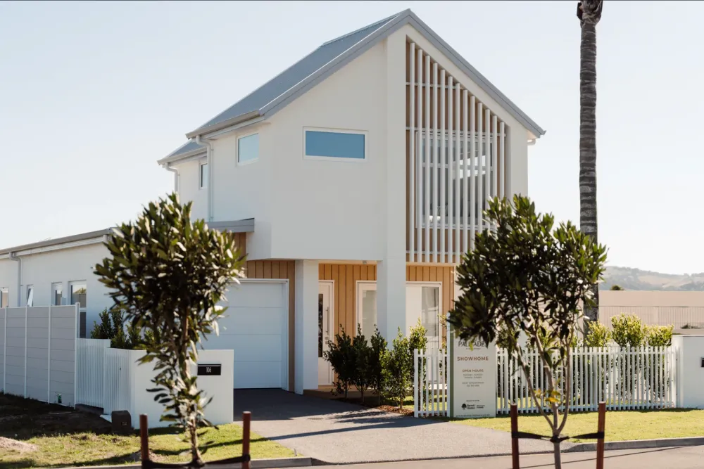 Photos of 106 Pallida Crescent