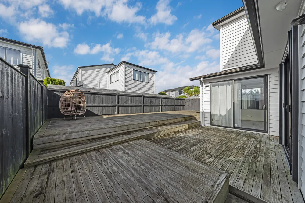 Photos of 35 Greenfinch Road
