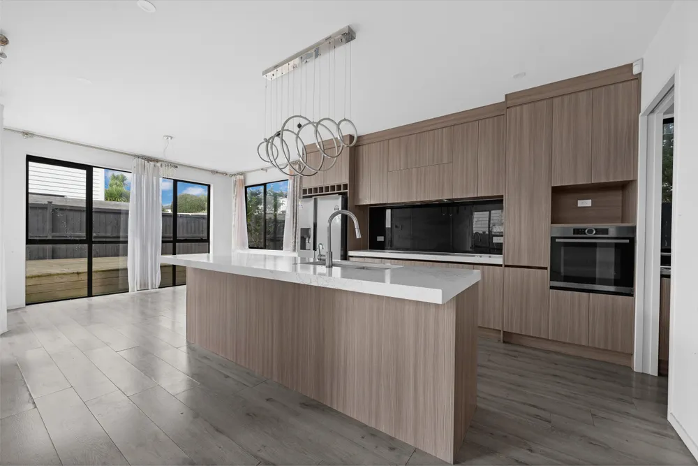 Photos of 35 Greenfinch Road