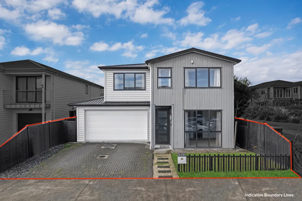 Photos of 35 Greenfinch Road
