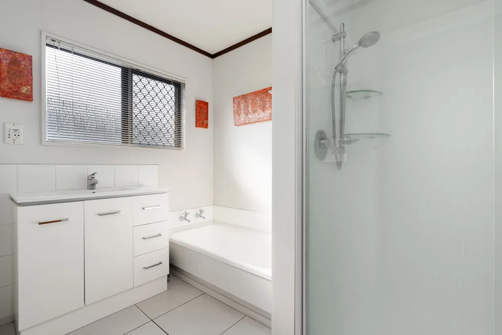 Photos of 75 Gloucester Road