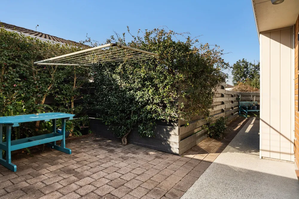 Photos of 75 Gloucester Road