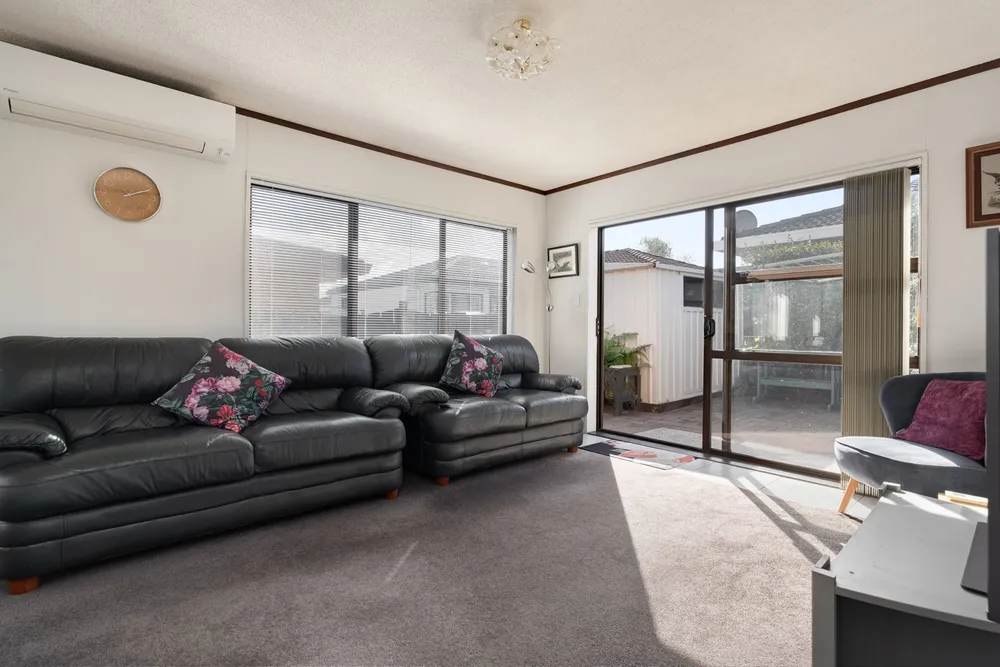 Photos of 75 Gloucester Road