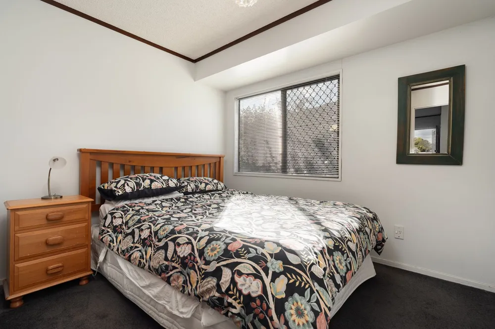 Photos of 75 Gloucester Road