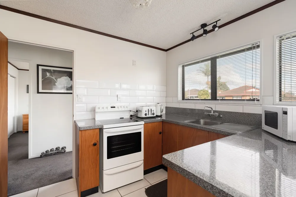 Photos of 75 Gloucester Road