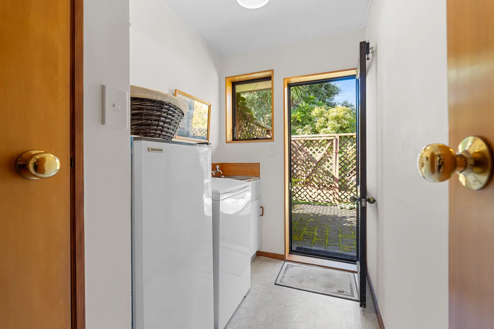Photos of 21B Settlers Grove