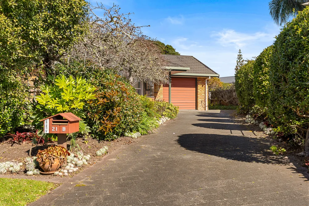 Photos of 21B Settlers Grove