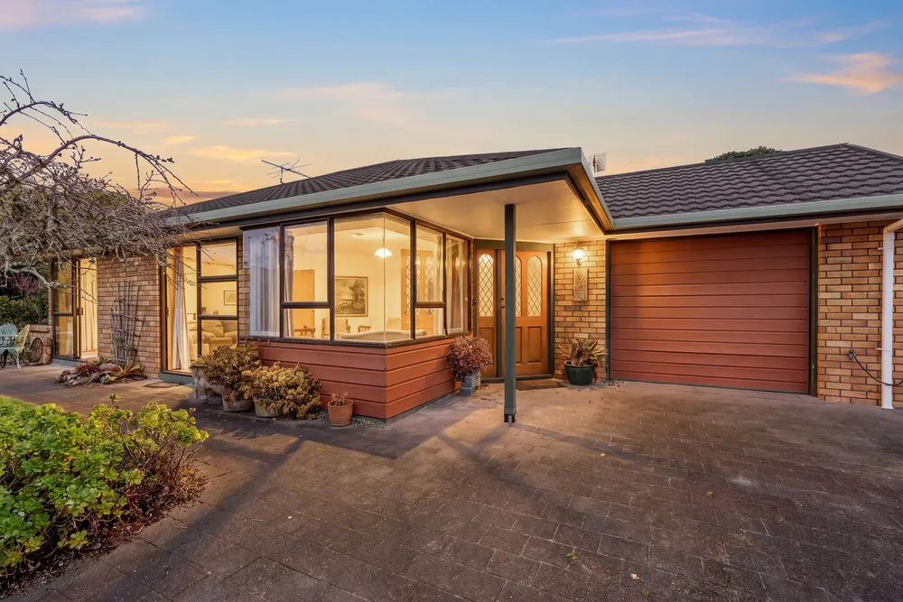 Photos of 21B Settlers Grove