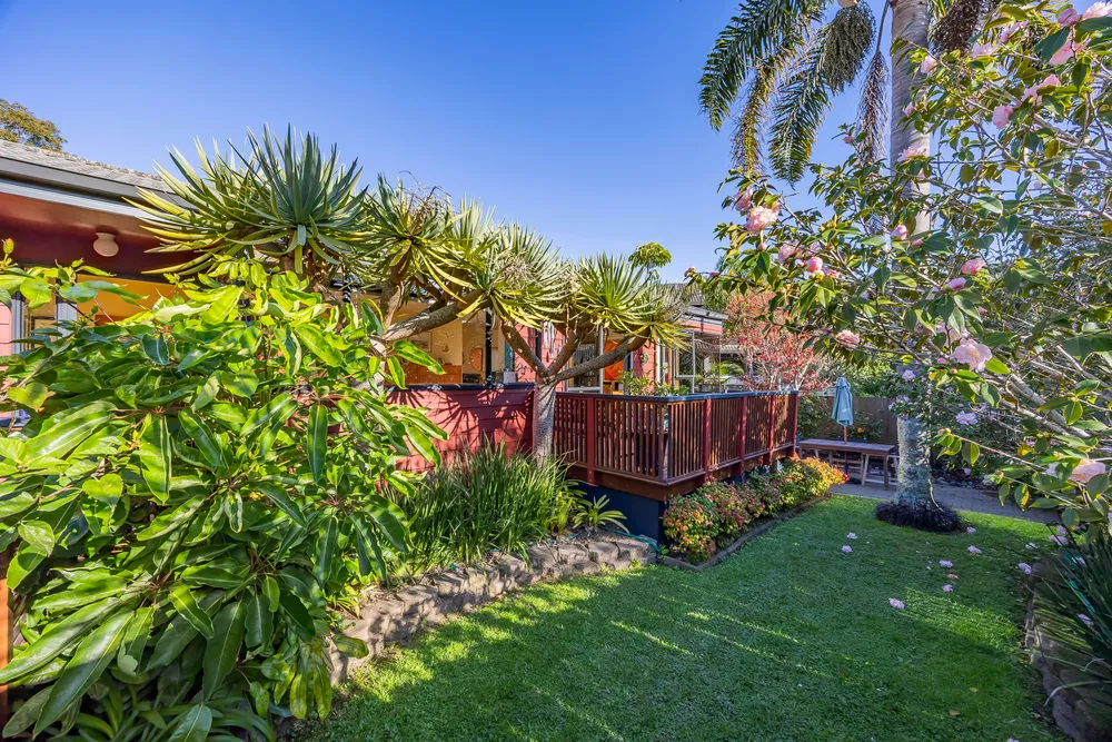 Photos of 1/1031 Beach Road