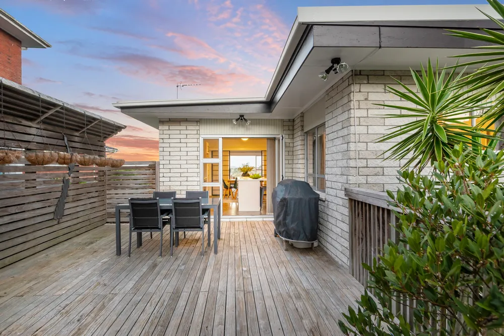 Photos of 114 Mountbatten Avenue