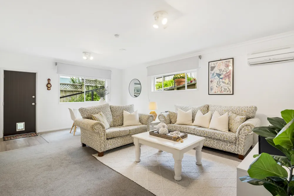 Photos of 114 Mountbatten Avenue
